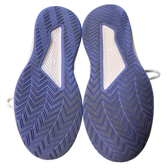 New Balance Women's Size 6.5 Tennis Pickleball Shoe - 796 V3 Hard Court - Picture 6 of 7